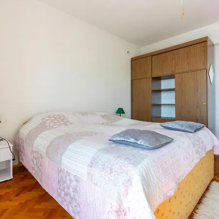 Renata Apartamento Povile