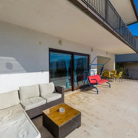 Renata Appartement *